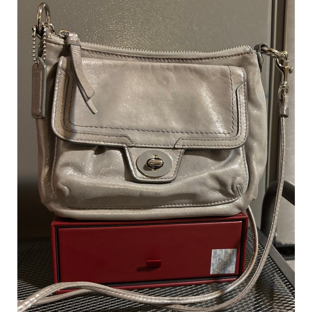 Y2K Vintage Coach Poppy Metallic Silver Crossbody